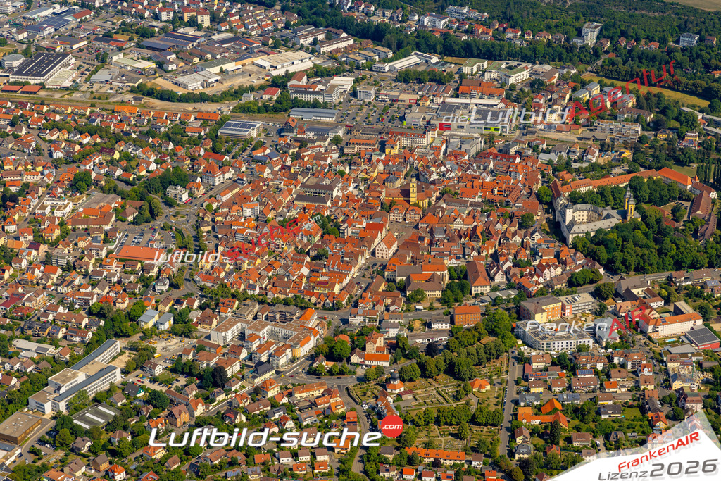Das Luftbild zeigt :  Bad Mergentheim - Die Luftaufnahme wurde 2023 vom UL-Flugzeug aus erstellt ( keine Drohne ) - Hochauflösende Luftaufnahme - Für grossformatige Ausdrucke geeignet. Die Geschenkidee !Mit Lizenz und Bildrechte bestellbar