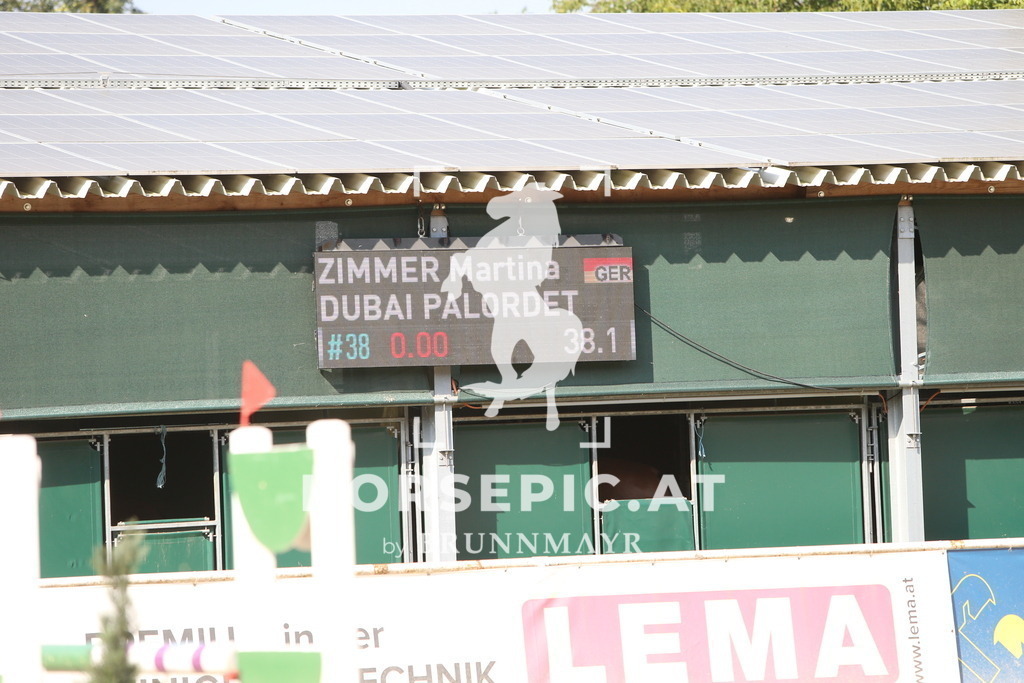 DL2Q2117 | Willkommen bei Brunnmayr - Design & Fotografie – Ihrem Spezialisten für Reitturniere und Pferdeveranstaltungen in Oberösterreich, Salzburg und Bayern! Seit über 17 Jahren sind wir leidenschaftlich dabei.