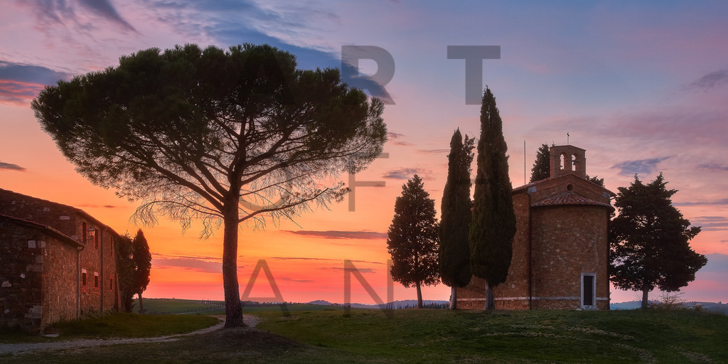 Ein Hans Fineart Original | Entdecke die Kunst von Hans Fineart - Fotografien für dein Zuhause. Verwandle deine Wände mit einzigartigen Kunstwerken und bringe die Schönheit der Welt in dein Leben. Bestelle jetzt und schaffe einen Ort der Inspiration und Eleganz.