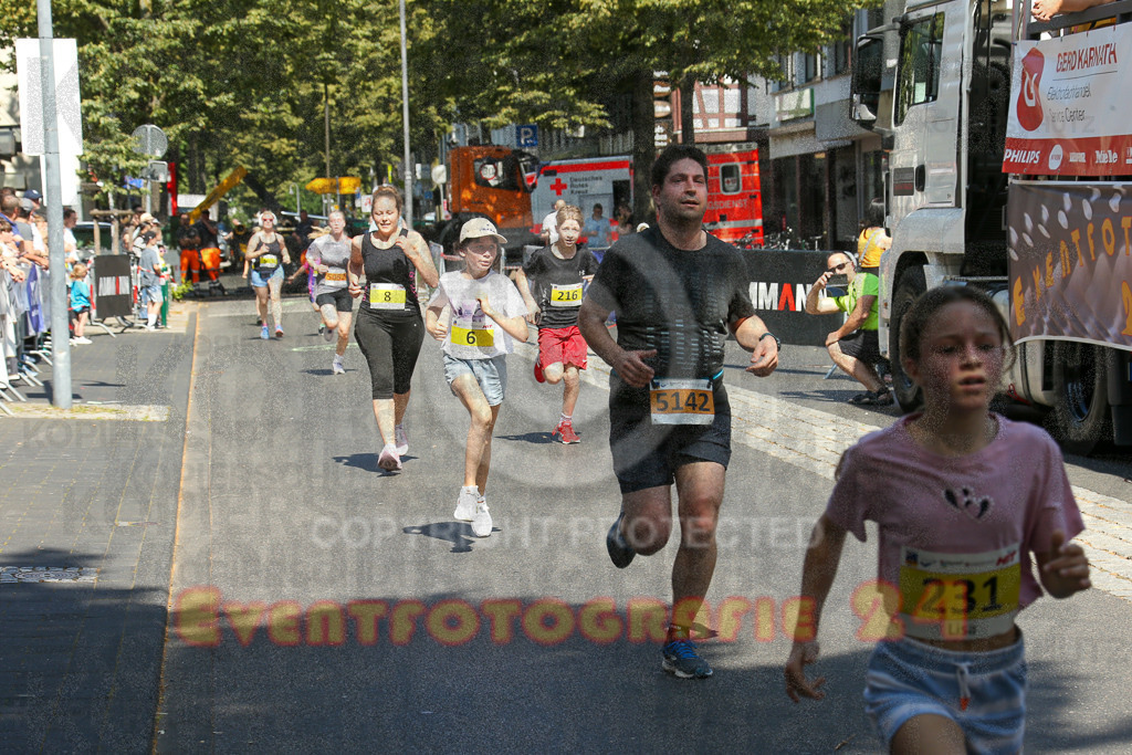 250621_1047_EX1_2554 | Sportfotografie im Rhein-Sieg Kreis, Köln, Bonn, NRW, Rheinland Pfalz, Hessen, etc. Unser Tätigkeitsfeld umfasst den Laufsport vom Volkslauf über den Marathon, Duathlon, Triathon bis zum Ultralauf wie Kölnpfad Ultra oder Schindertrail.