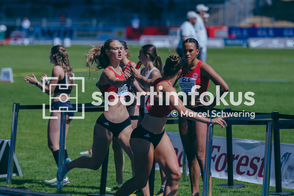 Deutsche Meisterschaften der Frauen und Männer 2026 | Finja Ponndorf, Eintracht Frankfurt e.V., U20 4x400-Meter-Staffel, Deutsche Meisterschaften der Frauen und Männer 2026, Lohrheidestadion Bochum-Wattenscheid, 25.07.2026. Foto: Marcel Schwering / sportimfokus - Realisiert mit Pictrs.com