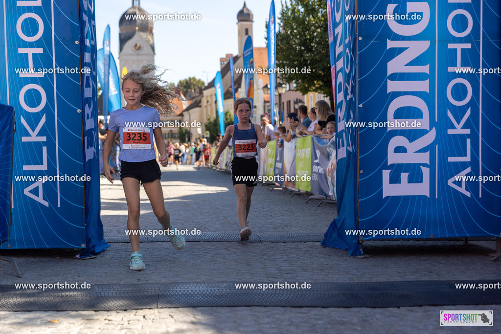 VJ__3328 | Stadtlauf Erding 2025 #stadtlauferding #erdingstadtlauf #stadtlauf_erding #laufmotivation #trisporterding #yourpictrs #sportshot_your_pictrs