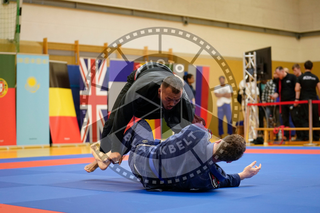 20240203PBB05352 | Fighters compete during the Brazilian Jiu-Jitsu Championship of the AJP Tour in Maintal by Frankfurt am Main, Germany, on February 2, 2024.
