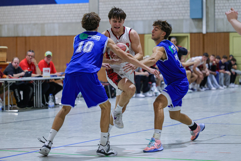 Regio BAYER GIANTS vs NEW Elephants Grevenbroich-72 | Fotos von Basketballspielen aus dem Raum NRW fotografiert von Gero Mueller-Laschet und Daniel Schaefer - Realisiert mit Pictrs.com