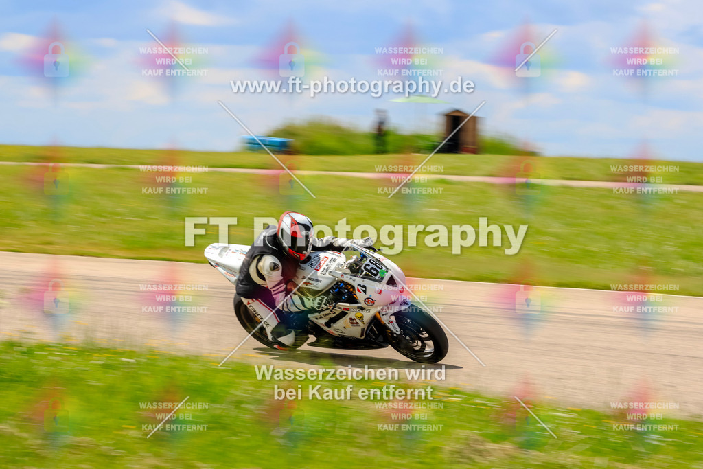 MotoTeam-0485 | Hier findet Ihr Bilder von Touristenfahrten auf der Nürburgring Nordschleife oder von anderen Veranstaltungen die ich besucht habe. Viel Spass beim Durch Schauen 