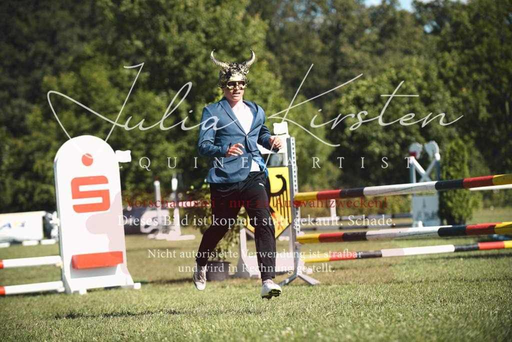 DSC_7535 | Pferde- und Turnierfotografie in Westsachsen. Pferdeportraits, Auftragszeichnungen und intuitive Kunst.