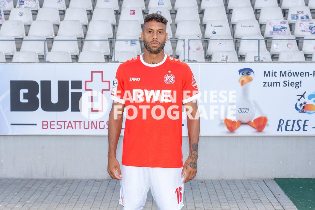 Rot-Weiss Essen; 3. Liga, Portraettermin 2026/2027, Foto: Eibner-Pressefoto/Fabian Friese | Ruben Reisig (Rot-Weiss Essen, #16),Rot-Weiss Essen; 3. Liga, Portraettermin 2026/2027, Foto: Eibner-Pressefoto/Fabian Friese - Realisiert mit Pictrs.com