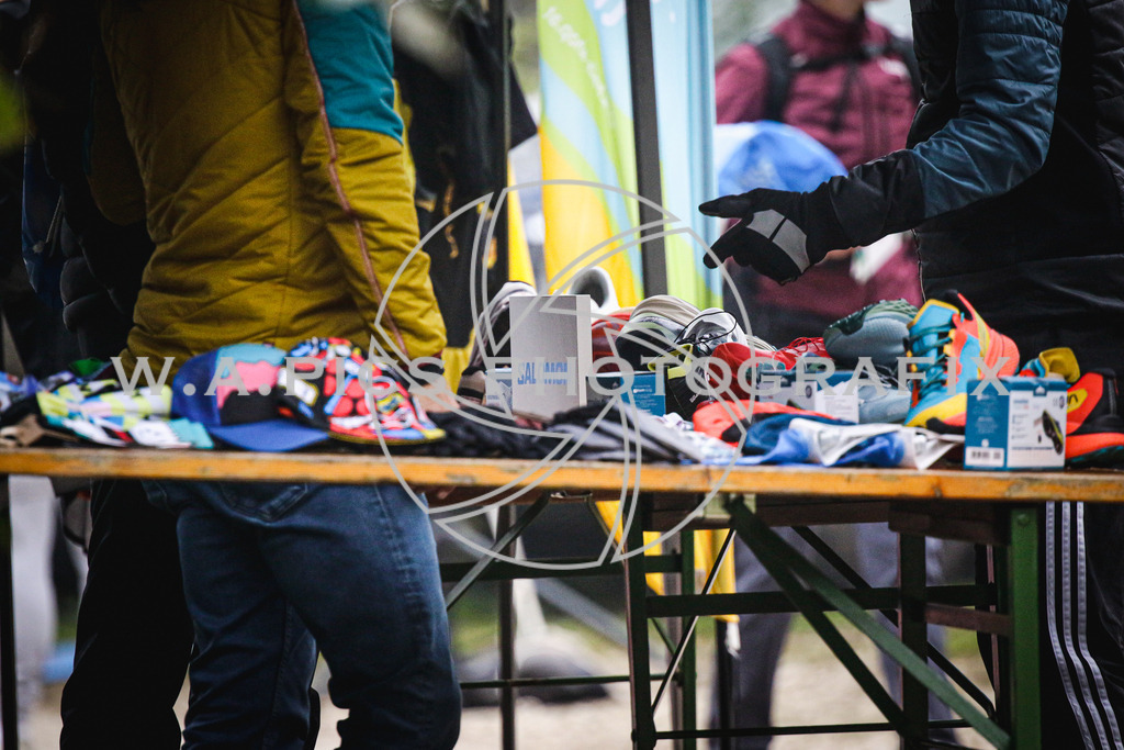 ..... | AUSTRIA, 09.11.24, Leonding,TGW KÜRNBERGTRAILRUN, Image shows: Photo: Wapics / Andreas Willdoner
