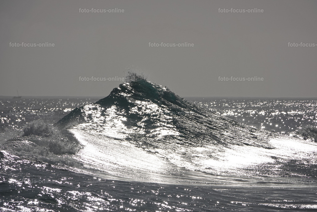 Shining wave | Landscape photography, spectacular waves, Atlantic Ocean, Baltic Sea
