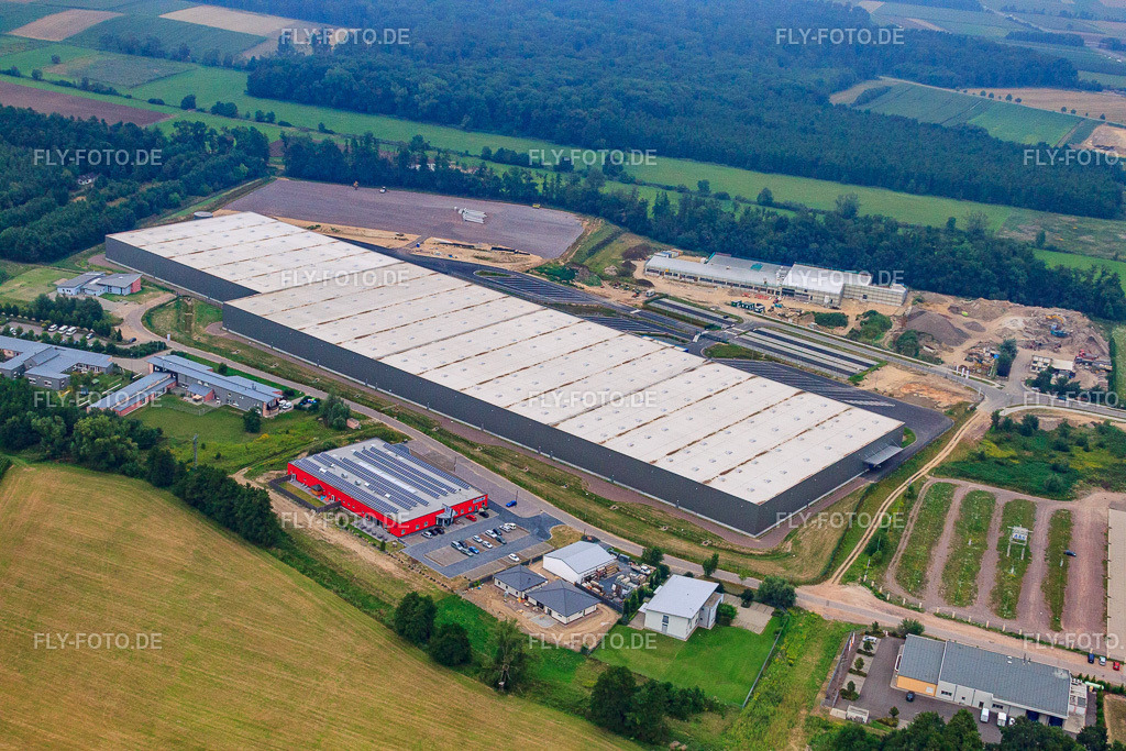 Gewerbegebiet Horst, Zufall Logistik Center | Luftbild: Gewerbegebiet Horst, Zufall Logistik Center im Ortsteil Minderslachen in Kandel im Bundesland Rheinland-Pfalz in Deutschland. Foto: IMG_20222.jpg vom 08.08.2009 durch Werner Riehm/FLY-FOTO.de - Realisiert mit Pictrs.com