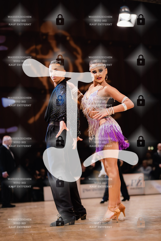 Goldstadtpokal 2025 - WDSF Open Latin Youth 9th (82) Tuna Havur _ Alya Baktir (Türkiye)-2025-01-25-7228 | Webshop for digital downloads and prints of dance sport, event & show photographer Julian Link - Realisiert mit Pictrs.com