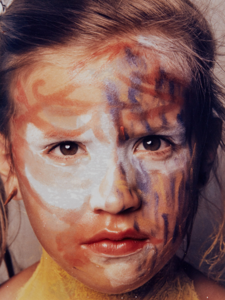 053art_Bee-Braxm_0972 | Werk aus  dem Jahr 1994   Nach einer Aktion im Ritterhausmuseum Offenburg. Kunstmaler Rainer Braxmaier und Modefotograf Wilfried Beege.