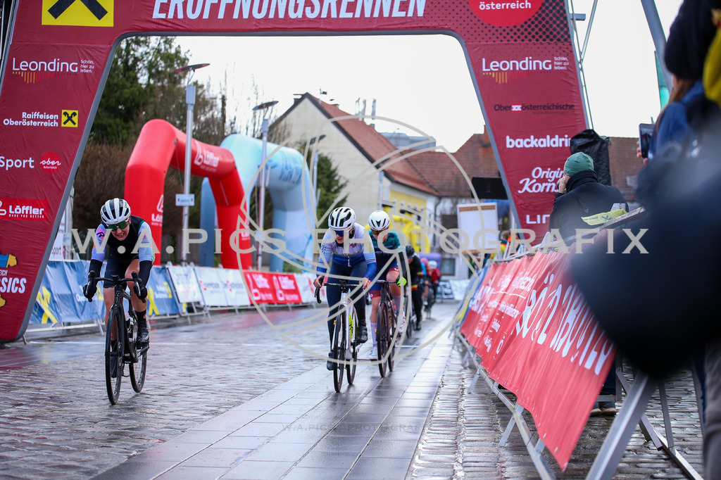 ..... | LEONDING,AUSTRIA,24.März.24 - 63.Radsaisoneröffnungsrennen Leonding Road Cycling League , Image shows: 
Photo: WAPICS / Andreas Willdoner