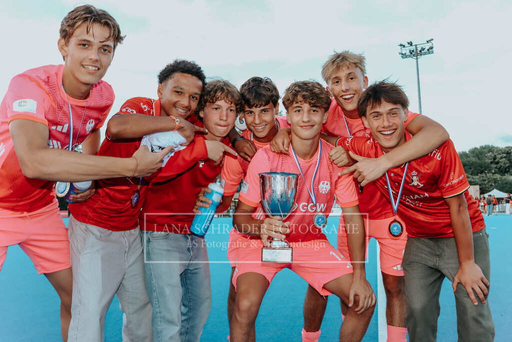 EM_MU18_F_GER-BEL_Lille_bearbeitet (21 von 30) | lanaschraderfotografie - Realisiert mit Pictrs.com