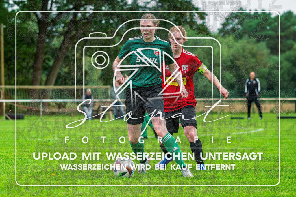 260919-MTVSCT-0026 | v.l. Lina Hebenbrock (SC Tewel #9), Vanessa Olk (MTV Soltau #14); Kreisliga Damen ROW - MTV Soltau vs. SC Tewel am 19.09.2026 in Sportpark Ost, Soltau - Realisiert mit Pictrs.com