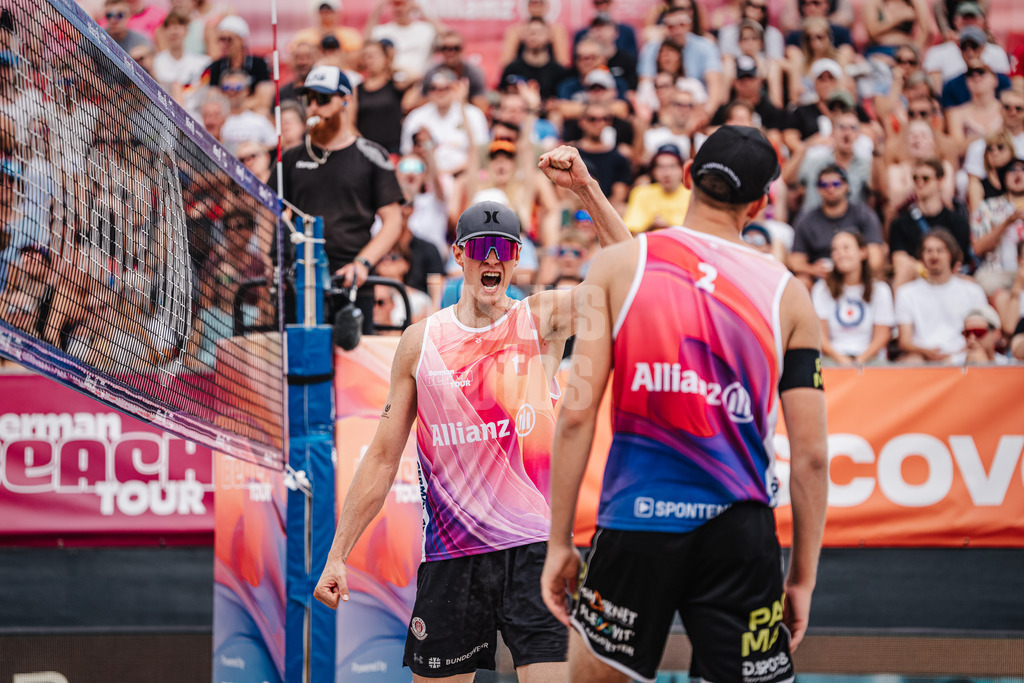 Beachvolleyball | Männer | Allianz German Beach Tour 2024 | Tourstop Kühlungsborn 2 | 17.08.2024 | Robin Sowa jubelt