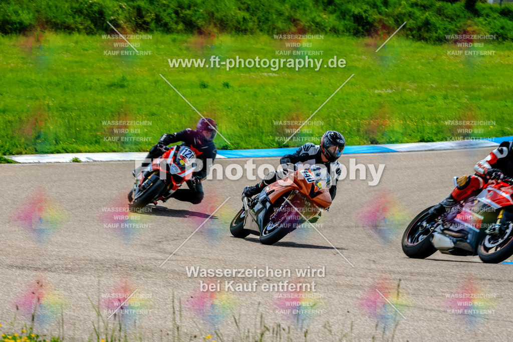 MotoTeam-0226 | Hier findet Ihr Bilder von Touristenfahrten auf der Nürburgring Nordschleife oder von anderen Veranstaltungen die ich besucht habe. Viel Spass beim Durch Schauen 