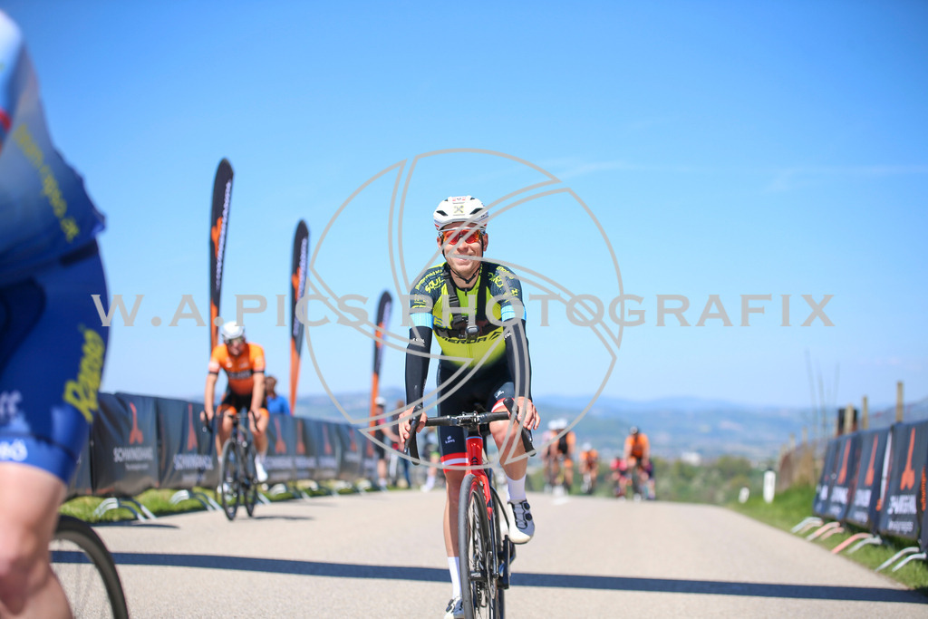 ..... | Wels, 23.04.2026, Kirschblüten Radrennen 2026 , Image shows: Photo: Wapics / Willdoner Andreas