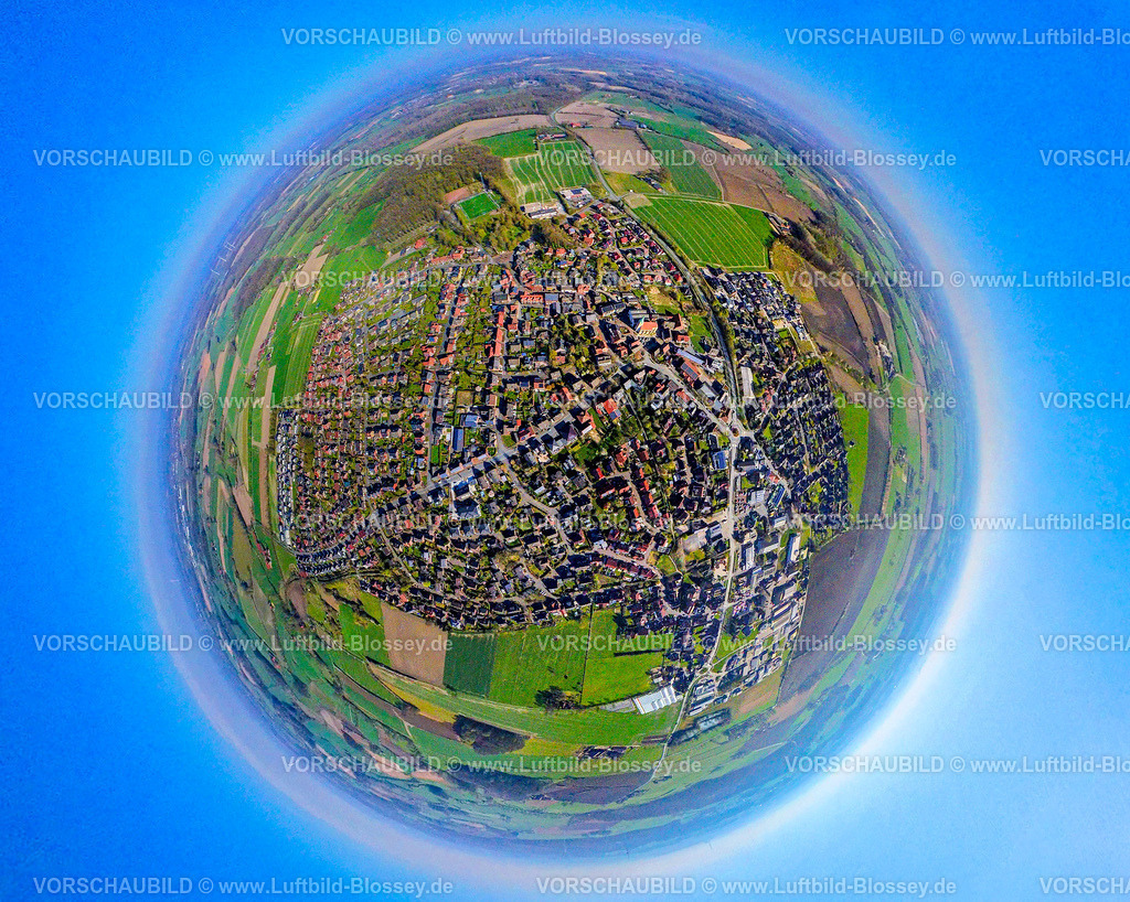 Nordkirchen250490019Mitte | Luftbild, Wohngebiet Ortsansicht Nordkirchen Zentrum Mitte, Erdkugel, Fisheye Aufnahme, Fischaugen Aufnahme, 360 Grad Aufnahme, tiny world, little planet, fisheye Bild, Südkirchen, Nordkirchen, Ruhrgebiet, Nordrhein-Westfalen, Deutschland