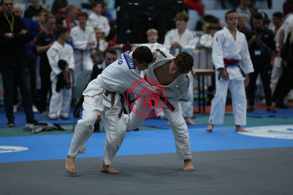 AT3Y1814 | Fotos vom Adler Cup - Pictures from Adler Cup

Hier findet Ihr alle Eindrücke und großen Momente der Adler Cup Wochenenden. Here you will find all impressions and great moments of the Adler Cup weekends. - Realisiert mit Pictrs.com