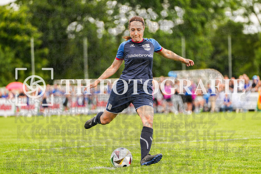 GER, FC Hauingen - SV Waldhaus, Frauen-Fussball, Rothaus Bezirkpokal, Finale, Saison 2024/2025, 29.05.2025 | GER, FC Hauingen - SV Waldhaus, Frauen-Fussball, Rothaus Bezirkpokal, Finale, Saison 2024/2025, 29.05.2025Foto: TH Fotografie/Alessio Bosco