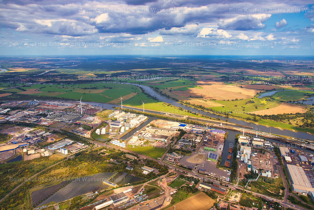 magdeburg_8748 | Die Magdeburger Platte® - das sind die schönsten Luftbilder von Magdeburg & Sachsen-Anhalt auf Acryl, Leinwand oder zum Download. Das ist Luftbildfotografie & Luftbildaufnahmen mit Drohne & Flugzeug.  - Realisiert mit Pictrs.com