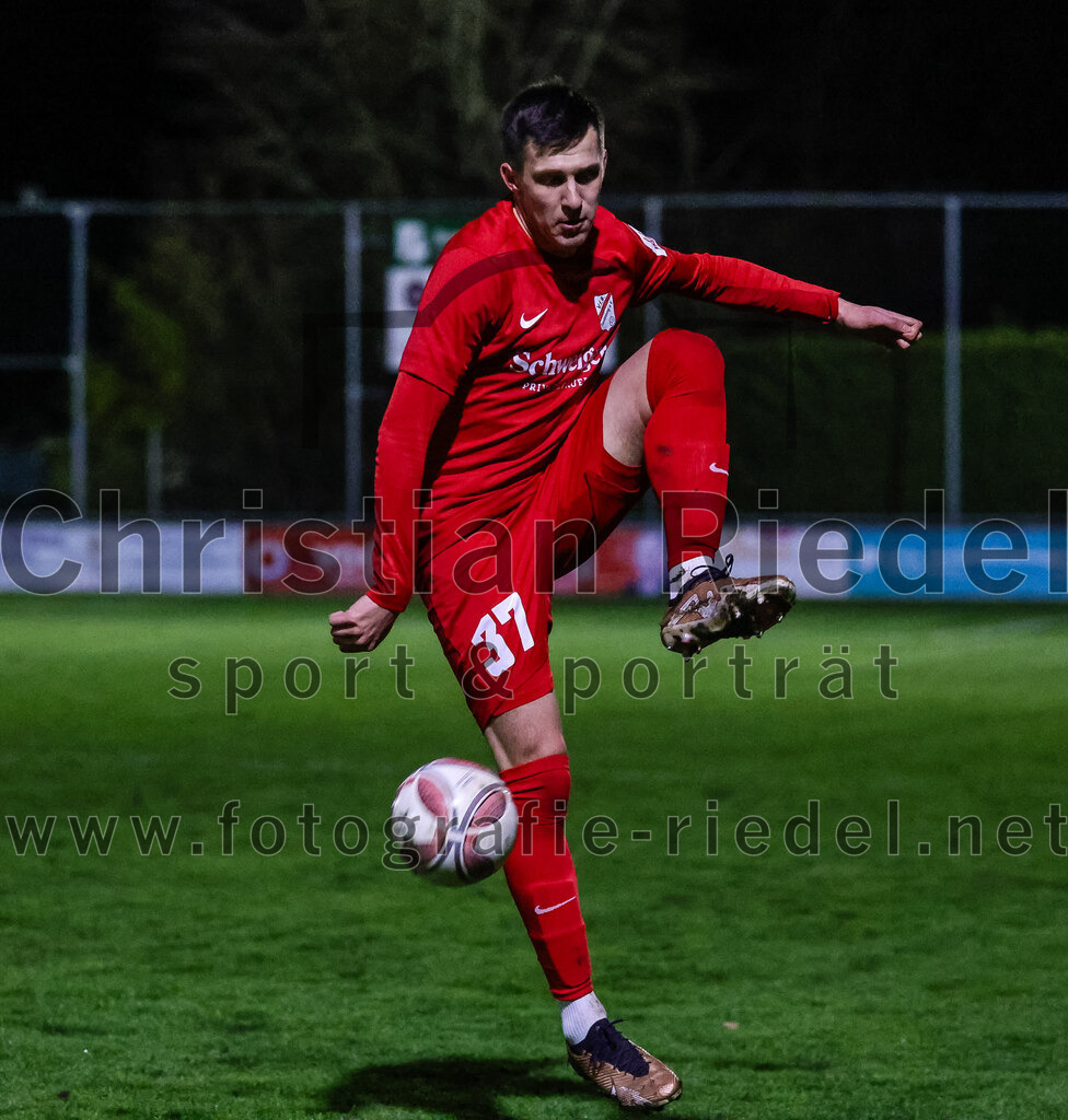 2024-03-28_106_FC_Schwaig_gegen_VfB_Forstinning | Oberding, Deutschland, 28.03.2024:
Fußball, Landesliga Südost 2023 / 2024, 27. Spieltag, FC Schwaig gegen VfB Forstinning, Endergebnis: 2:1

Kilian Dirscherl (VfB Forstinning, #37)

Foto: Christian Riedel / fotografie-riedel.net