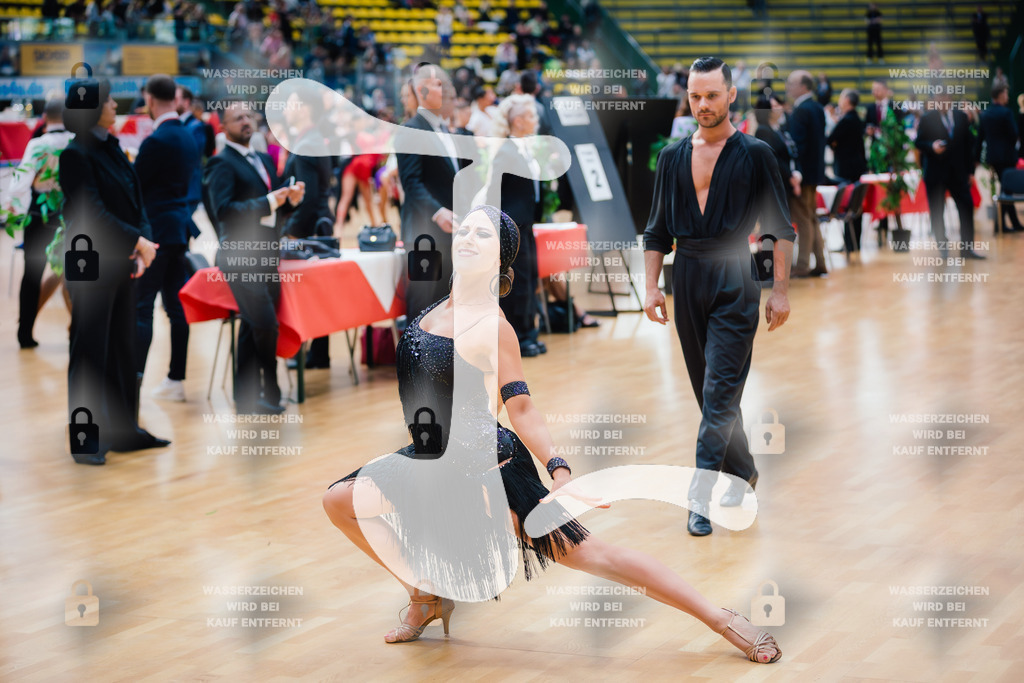 Hessen Tanzt WDSF International Open Latin 56th (65) Lars Starbaty _ Laura Salama (TSA d. TSG 1862 Weinheim)-2025-05-18-3010 | Webshop for digital downloads and prints of dance sport, event & show photographer Julian Link - Realisiert mit Pictrs.com