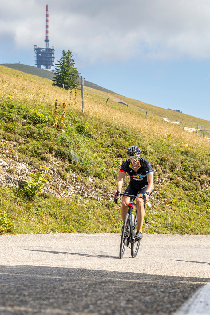 _01A4570 | Sportbilder, Sportfotograf, Hochzeits- und Eventfotografin, Flugshows, Portraits und Tiershooting, Aviation, Downhill, Nationalleague, Swissleague, International