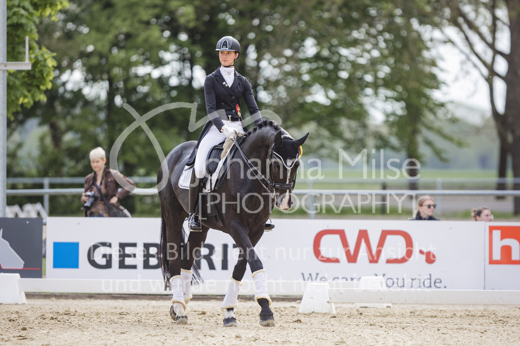 220501_Delbrück_S3St-Dressur-171 | Dressurfestival Delbrück 
01.05.2022
Dressurprüfung Kl. S***, Intermediaire II