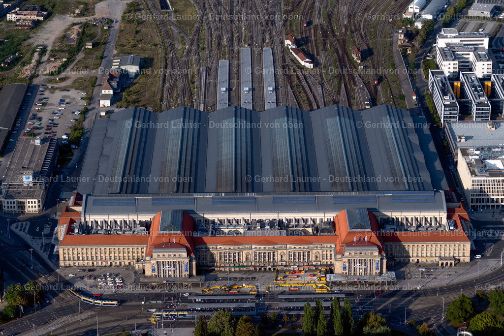 4040484 | LEIPZIG 14.09.2020 Hauptbahnhof in Leipzig im Bundesland Sachsen, Deutschland. Weiterführende Informationen bei: Deutsche Bahn AG. // Main Station in Leipzig in the state Saxony, Germany. Further information at: Deutsche Bahn AG. Foto: Gerhard Launer