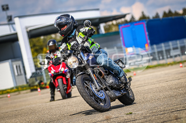 0011-260419_NOE-054_11 | Deine Full-Service-Agentur für ✔️Videoproduktionen und ✔️Motorsportfotografie Jetzt Angebot anfragen!