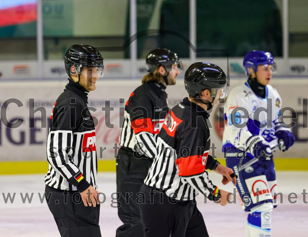 2025-09-26_012_TSV_Erding_gegen_SC_Riessersee | Erding, Deutschland, 26.09.2025:Eishockey, Oberliga Süd 2025 / 2026, 3. Spieltag, TSV Erding gegen SC Riessersee, Endergebnis: 3:5Foto: Christian Riedel / fotografie-riedel.net