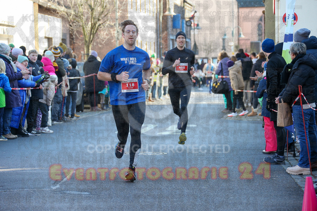 241201_1223_EX1_1947 | Sportfotografie im Rhein-Sieg Kreis, Köln, Bonn, NRW, Rheinland Pfalz, Hessen, etc. Unser Tätigkeitsfeld umfasst den Laufsport vom Volkslauf über den Marathon, Duathlon, Triathon bis zum Ultralauf wie Kölnpfad Ultra oder Schindertrail.