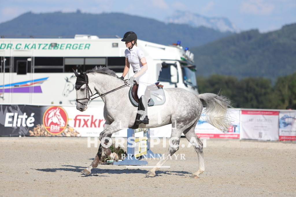 0P6A7872 | Willkommen bei Brunnmayr - Design & Fotografie – Ihrem Spezialisten für Reitturniere und Pferdeveranstaltungen in Oberösterreich, Salzburg und Bayern! Seit über 17 Jahren sind wir leidenschaftlich dabei.