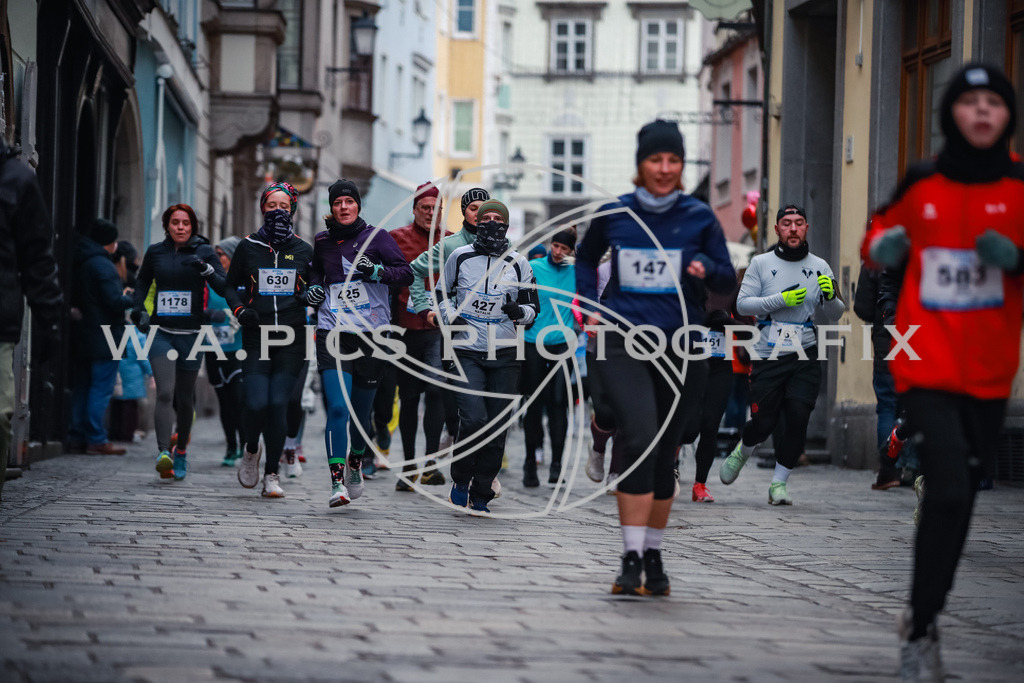 SILVESTERLAUF LINZ 25 | Linz, AUSTRIA, 31. Dezember 25, TRIRUN SILVESTERLAUF LINZ 25 , Image shows: 
Photo: WAPICS / BINDER Manuel