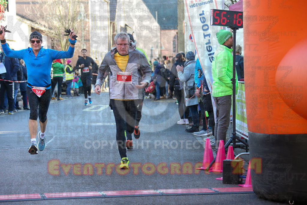 241201_1232_EX1_2585 | Sportfotografie im Rhein-Sieg Kreis, Köln, Bonn, NRW, Rheinland Pfalz, Hessen, etc. Unser Tätigkeitsfeld umfasst den Laufsport vom Volkslauf über den Marathon, Duathlon, Triathon bis zum Ultralauf wie Kölnpfad Ultra oder Schindertrail.