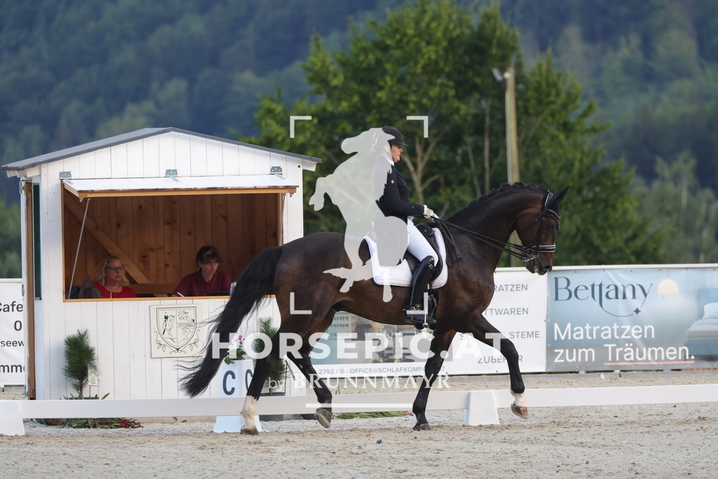 0P6A3794 | Willkommen bei Brunnmayr - Design & Fotografie – Ihrem Spezialisten für Reitturniere und Pferdeveranstaltungen in Oberösterreich, Salzburg und Bayern! Seit über 17 Jahren sind wir leidenschaftlich dabei.