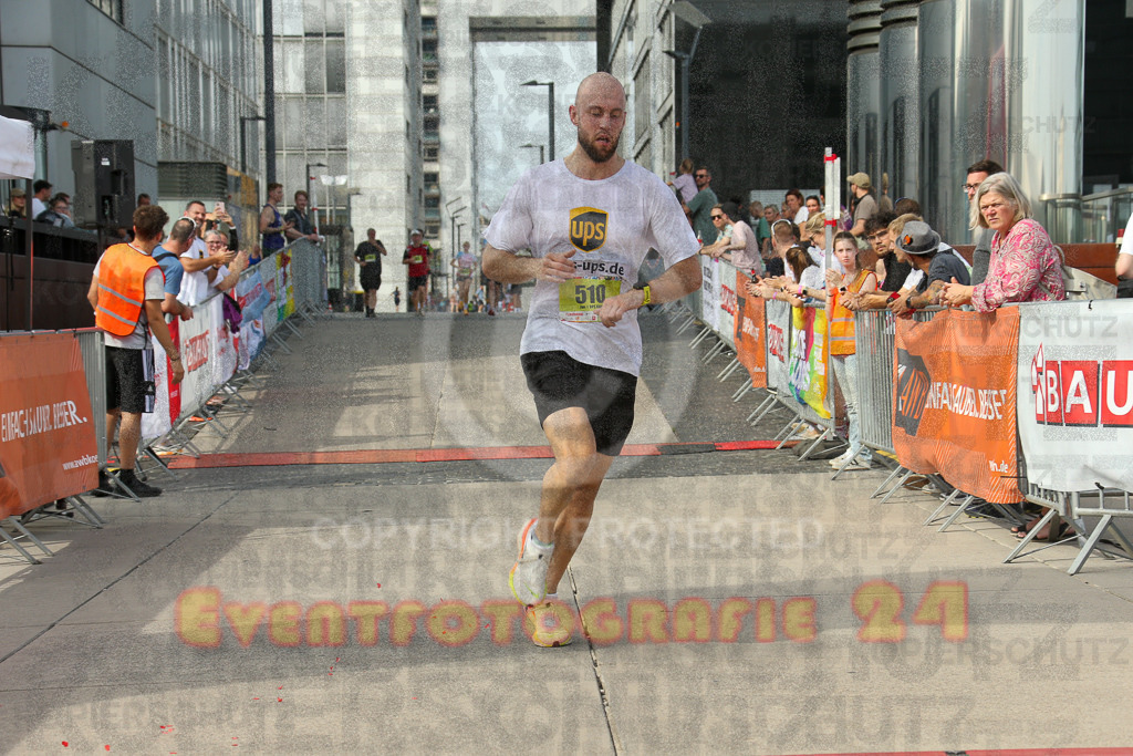 250920_1511_EX1_8525 | Sportfotografie im Rhein-Sieg Kreis, Köln, Bonn, NRW, Rheinland Pfalz, Hessen, etc. Unser Tätigkeitsfeld umfasst den Laufsport vom Volkslauf über den Marathon, Duathlon, Triathon bis zum Ultralauf wie Kölnpfad Ultra oder Schindertrail.