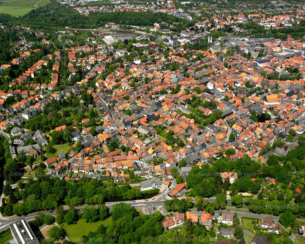 2638383 | GOSLAR GEORGENBERG 09.06.2006 Stadtrand und Außenbezirks- Wohngebiete  in Georgenberg im Bundesland Niedersachsen, Deutschland // Outskirts residential  in Georgenberg in the state Lower Saxony, Germany Foto: Gerhard Launer