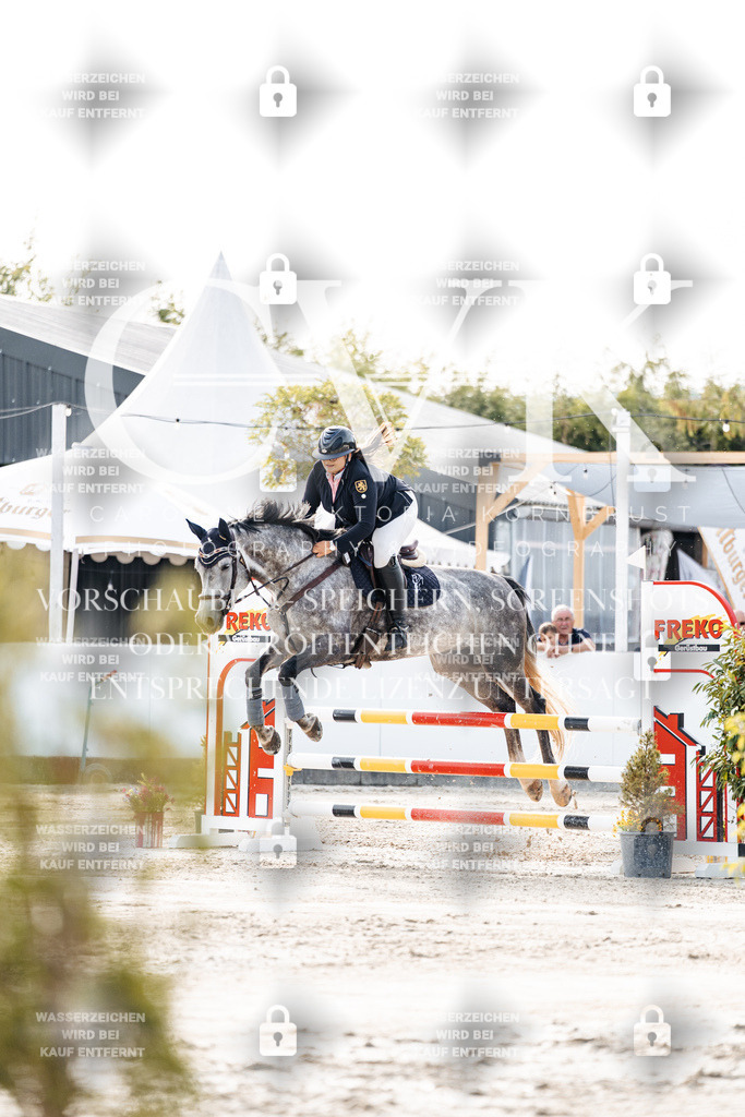 CK906229 | Turnierfotografie Pferdefotografie Trier Rheinland-Pfalz Pferdesport Reitsport Tierfotografie Sportfotografie Pferdevideo Pferdevideografie Equestrianvideography equestrianphotography  - Realisiert mit Pictrs.com