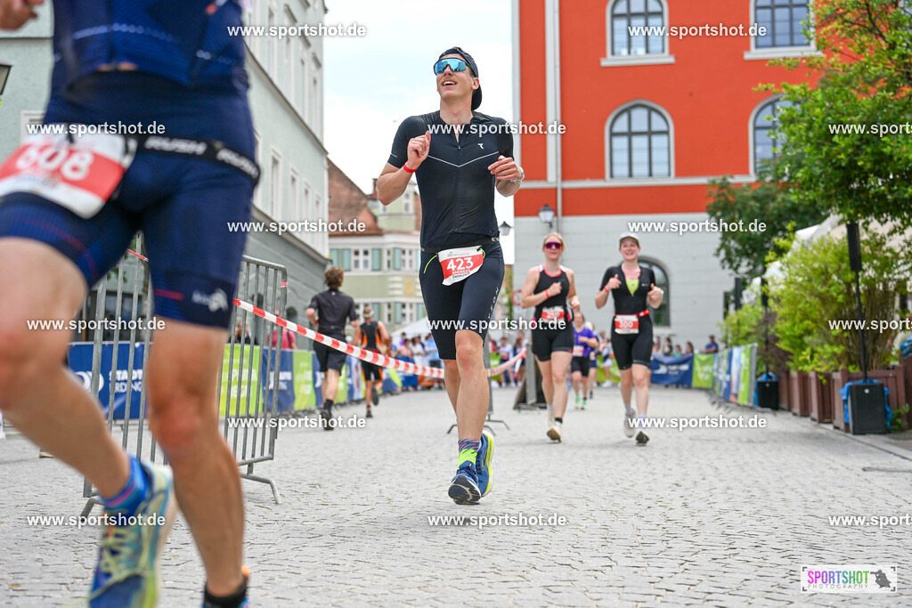 SZI_8341 | Stadttriathlon Erding 2025. #yourpictrs #sportshot_your_pictrs @Sportshotphotography #stadttriathlonerding Copyright: www.sportshot.de