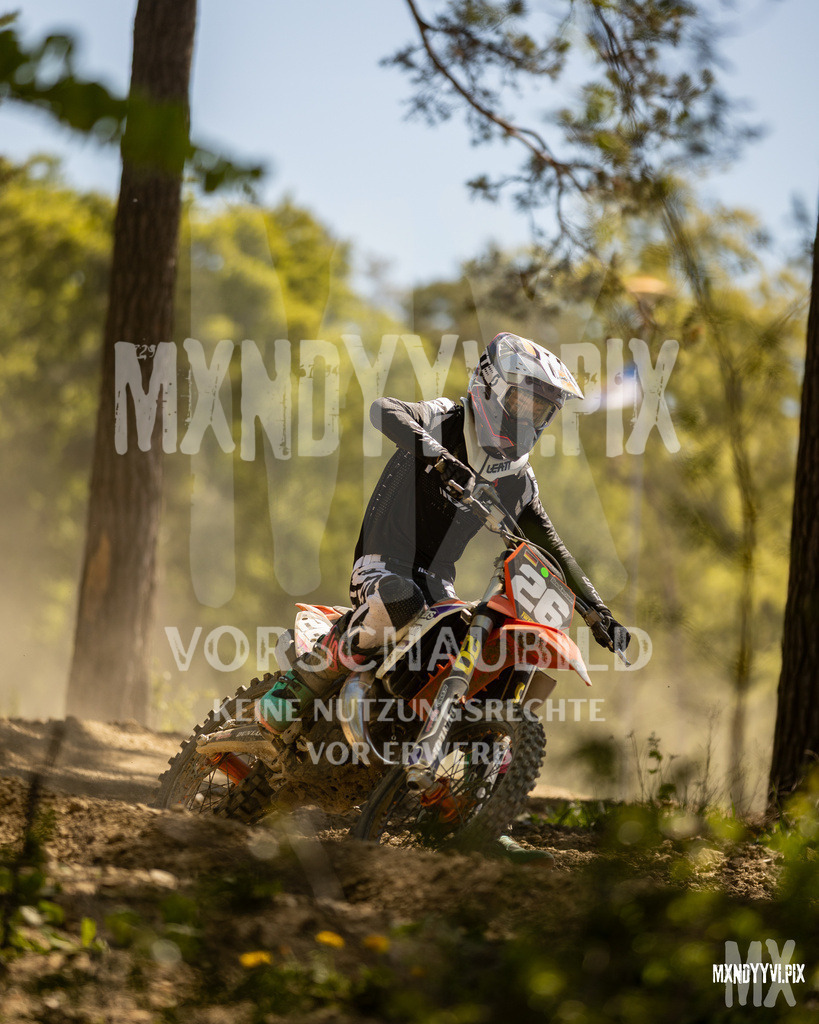 866A5098 | mxndyyvipix
