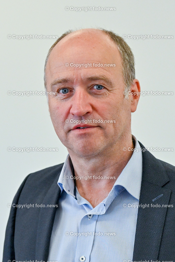 Pressekonferenz Ansfelden_ Gasexplosion_ 28.06.2023-26 | 28.06.2023 Pressekonferenz, Ansfelden Gasexplosion, im Bild Manfred Hageneder (Bezirkshauptmann Linz Land)