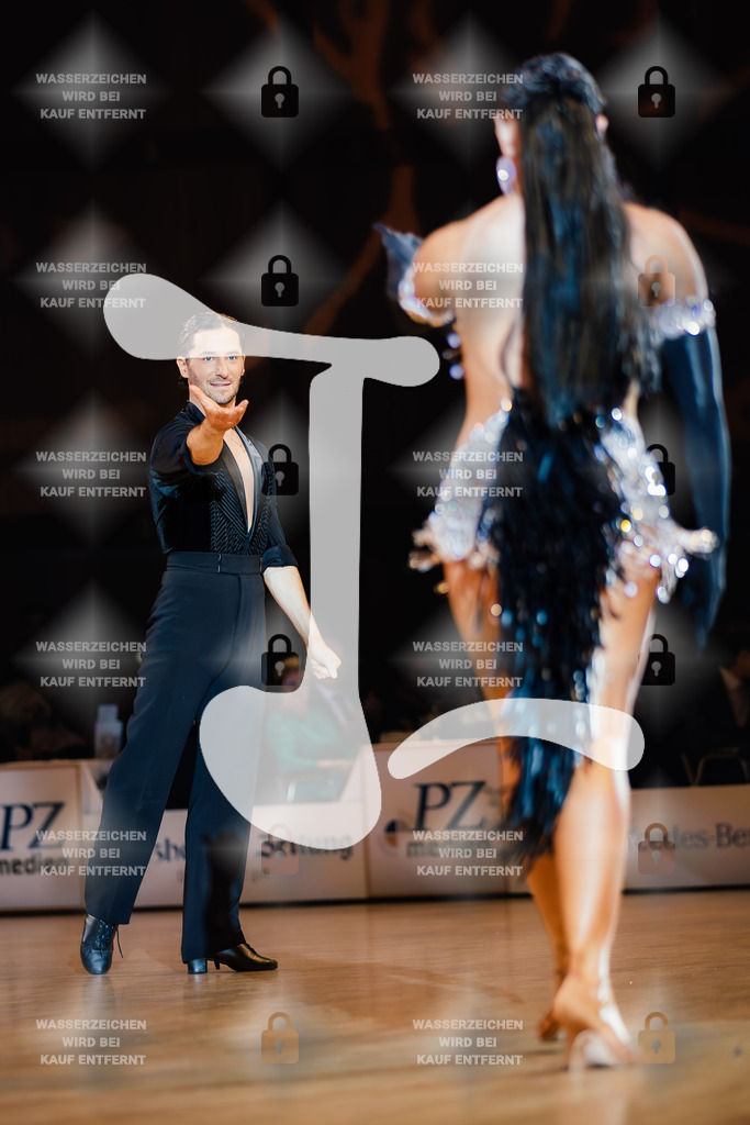 Goldstadtpokal 2025 - WDSF World Open Latin 1st (19) Charles-Guillaume Schmitt _ Elena Salikhova (France)-2025-01-25-2587 | Webshop for digital downloads and prints of dance sport, event & show photographer Julian Link - Realisiert mit Pictrs.com