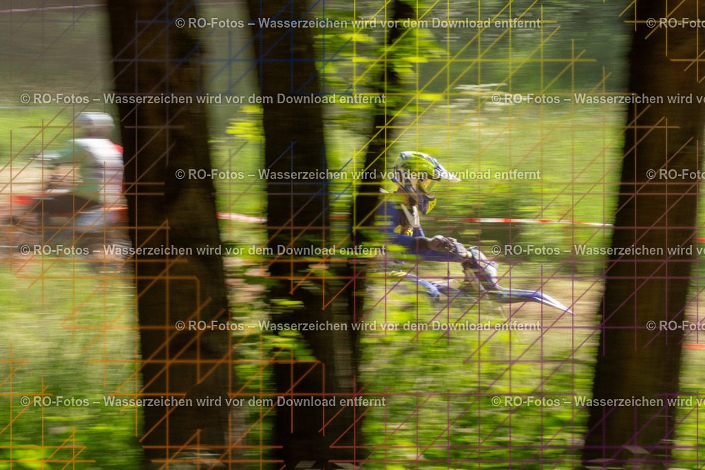 Wolfshausen 3 Lauf -1158 | Sportfotografie von RO-Fotos: Motorsport, Motocross, Enduro, Laufveranstaltungen und Triathlon. Professionelle Fotos von Sportlern und Events. - Realisiert mit Pictrs.com