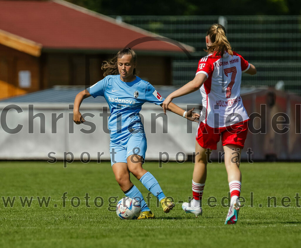 2023-09-09_104_FC_Bayern_Muenchen_gegen_SC_Freiburg | Aschheim, Deutschland, 09.09.2023:
Fußball, B-Juniorinnen-Bundesliga Süd 2023 / 2024, 1. Spieltag, FC Bayern München gegen SC Freiburg, Endergebnis: 4:0

Foto: Christian Riedel / fotografie-riedel.net