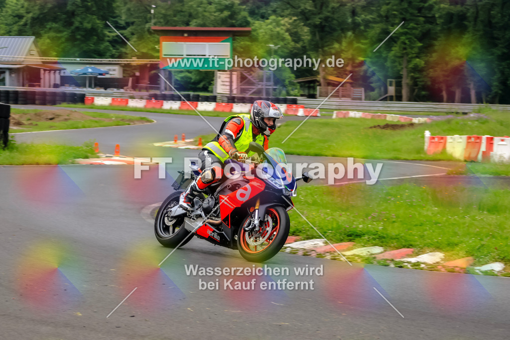 VBK-6392 | Hier findet Ihr Bilder von Touristenfahrten auf der Nürburgring Nordschleife oder von anderen Veranstaltungen die ich besucht habe. Viel Spass beim Durch Schauen 