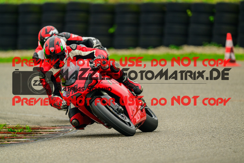 MaZZes_Fotomatrix_20241003_6007705_5165 | ROT