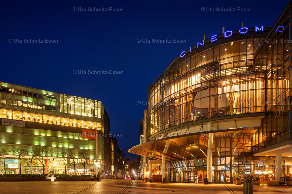 Koeln-Mediapark_02 | CEUS Design - Realisiert mit Pictrs.com